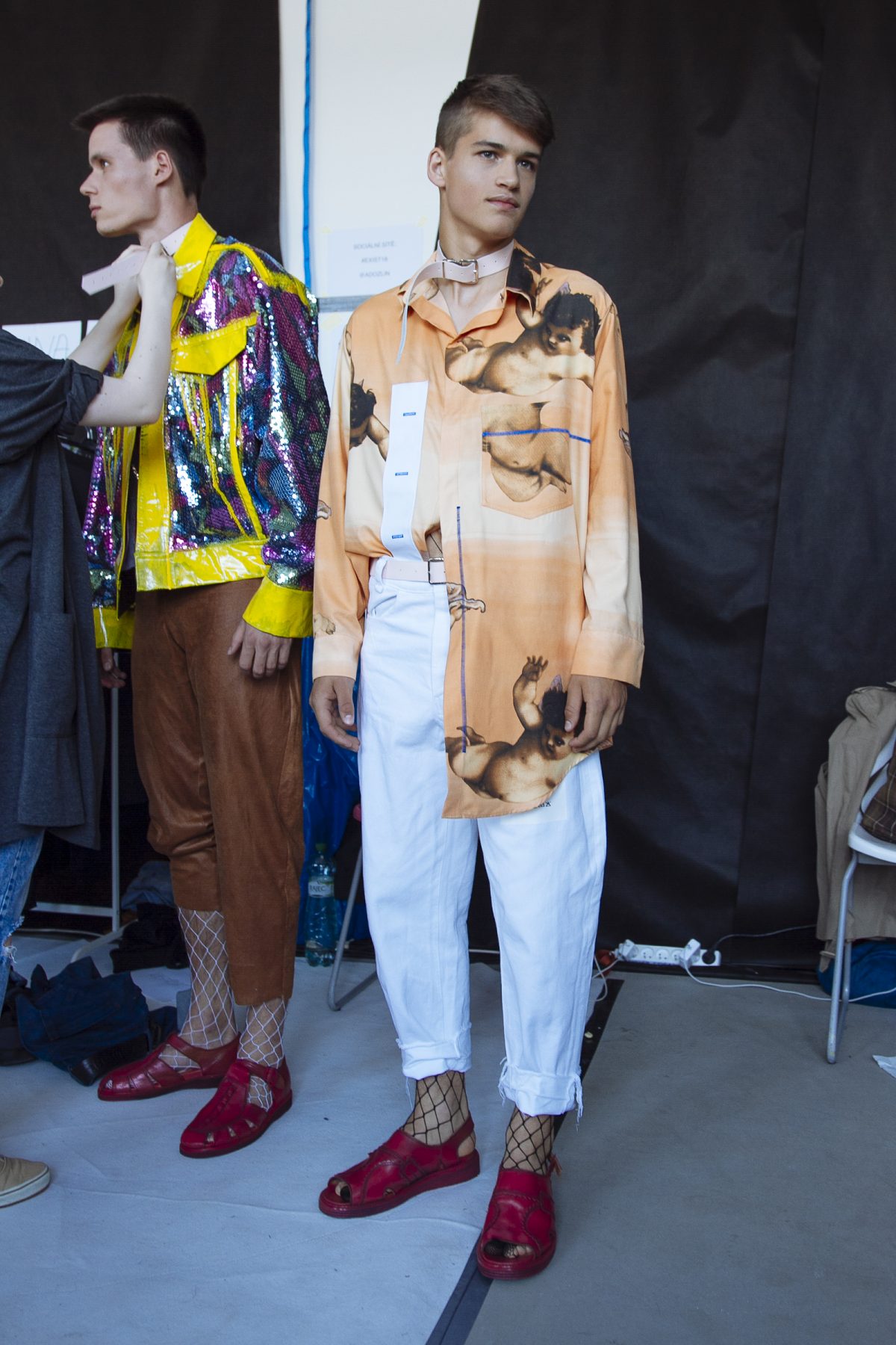 01backstage.jpg